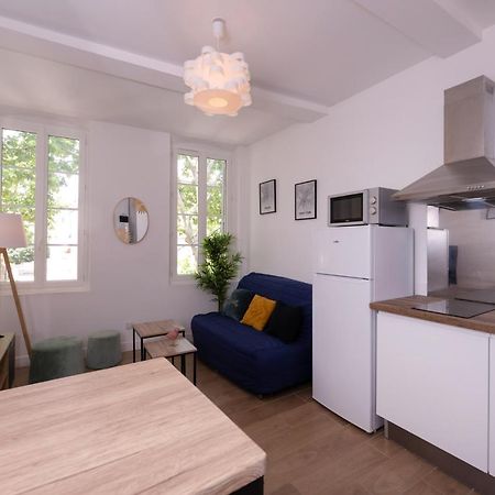 Le Nostradamus - Magnifique Appartement Cours Principal Plein Centre Avec Parking サロン＝ド＝プロヴァンス エクステリア 写真