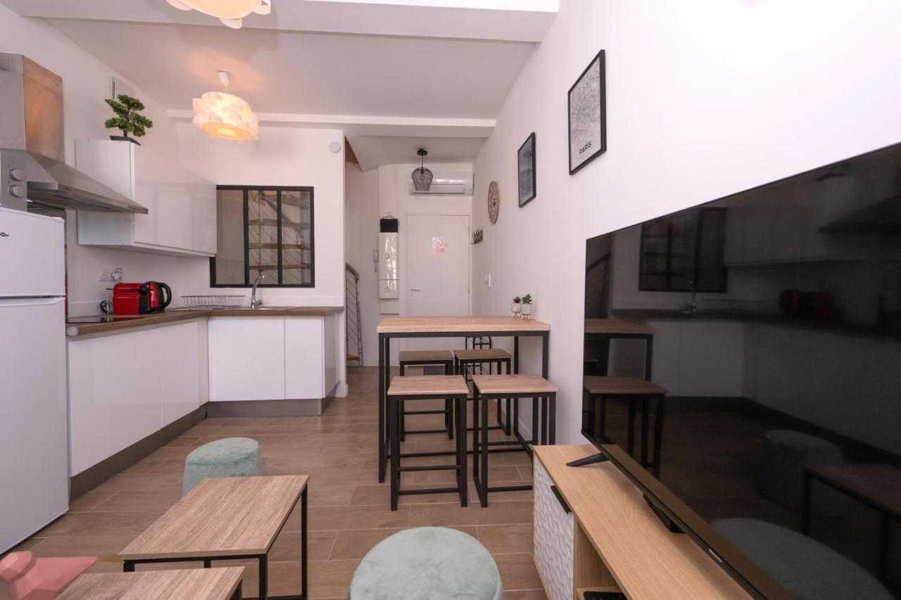 Le Nostradamus - Magnifique Appartement Cours Principal Plein Centre Avec Parking サロン＝ド＝プロヴァンス エクステリア 写真