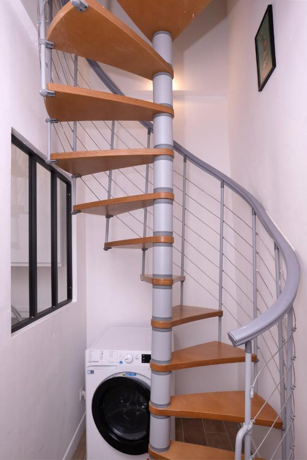 Le Nostradamus - Magnifique Appartement Cours Principal Plein Centre Avec Parking サロン＝ド＝プロヴァンス エクステリア 写真